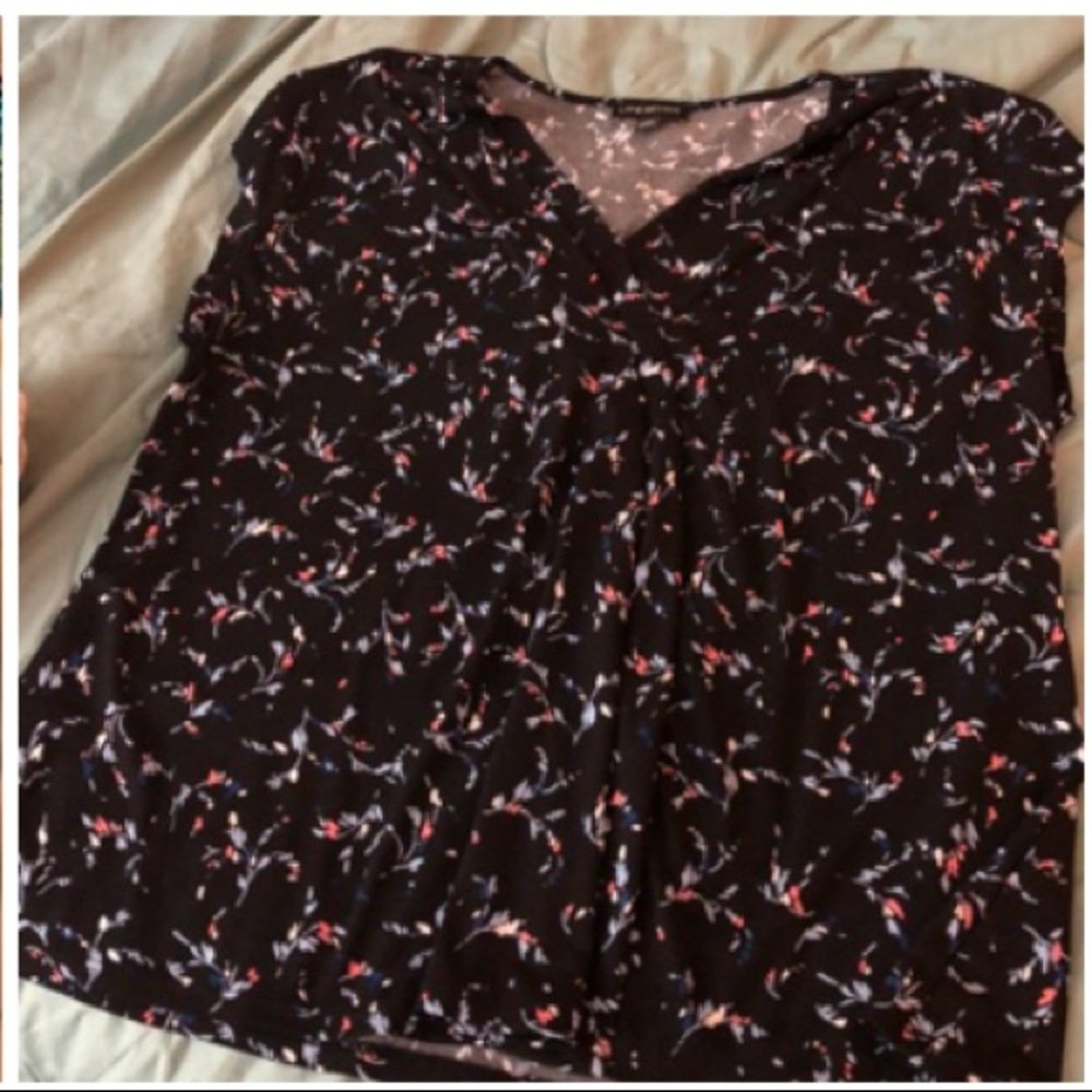 Floral dressy top